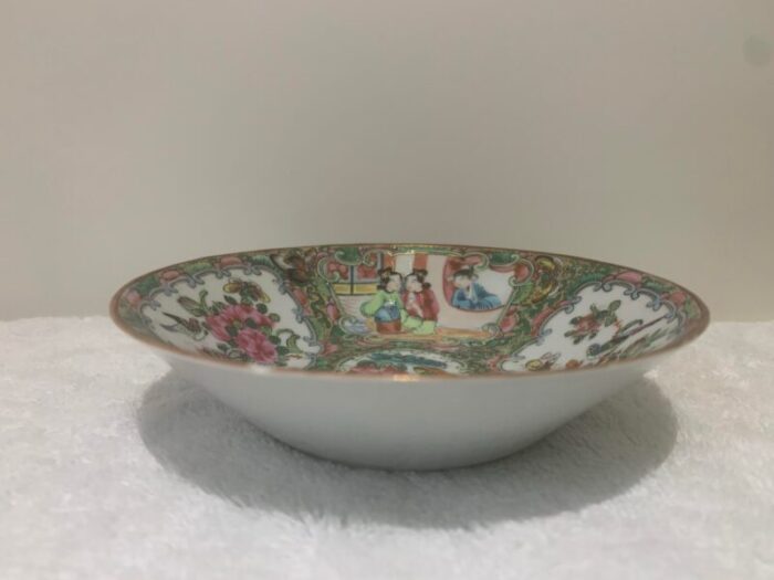 1830 antique chinese export porcelain small dishbowl in the famille rose mandarin 9614