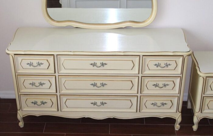 1970s french provincial style vintage henry link dresser with 6 drawers mirror and matching nightstand set of 3 9602