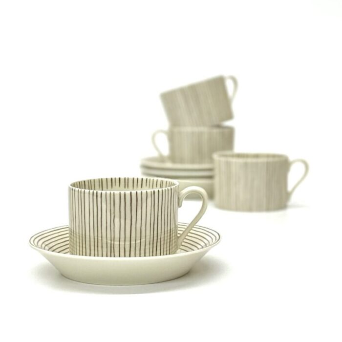 1975 classic pin striped porcelain cups and saucers by fitz and floyd 8 pieces 1216