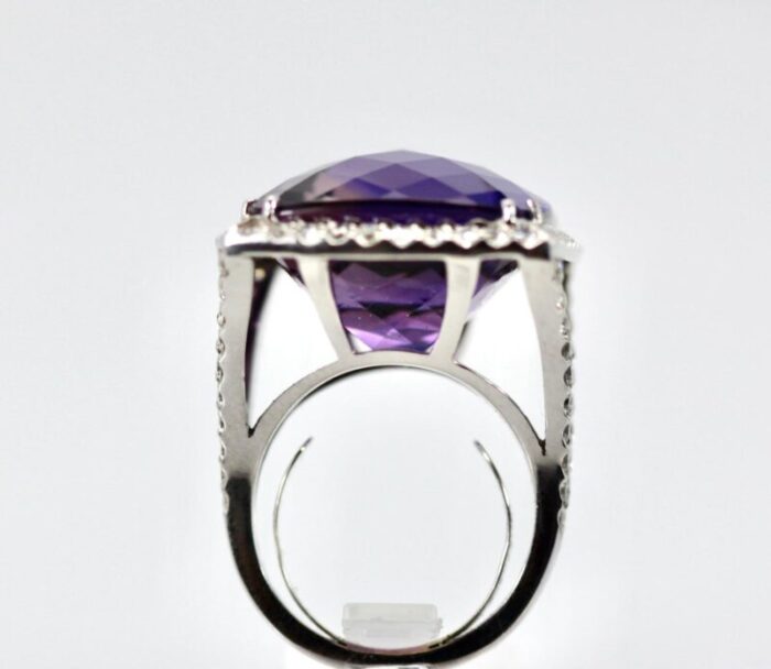 1980s amethyst ring 25 carats with diamond border size 75 7838