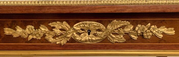 9194 Marquetry Occasional Table close up master