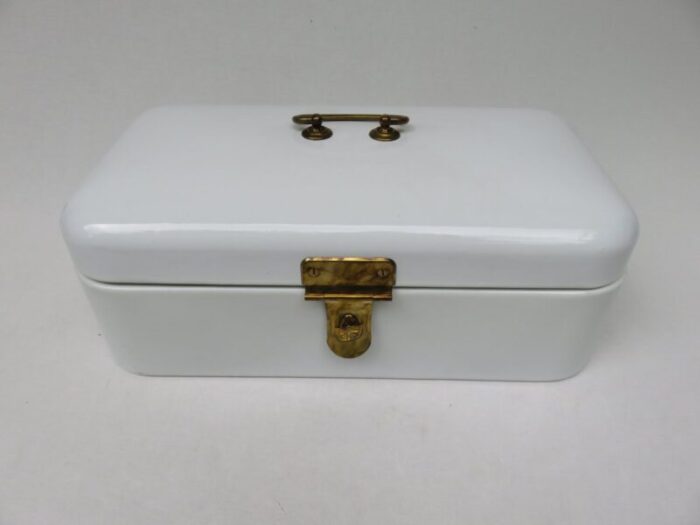 antique enamelled white lunch box from bing werke 1