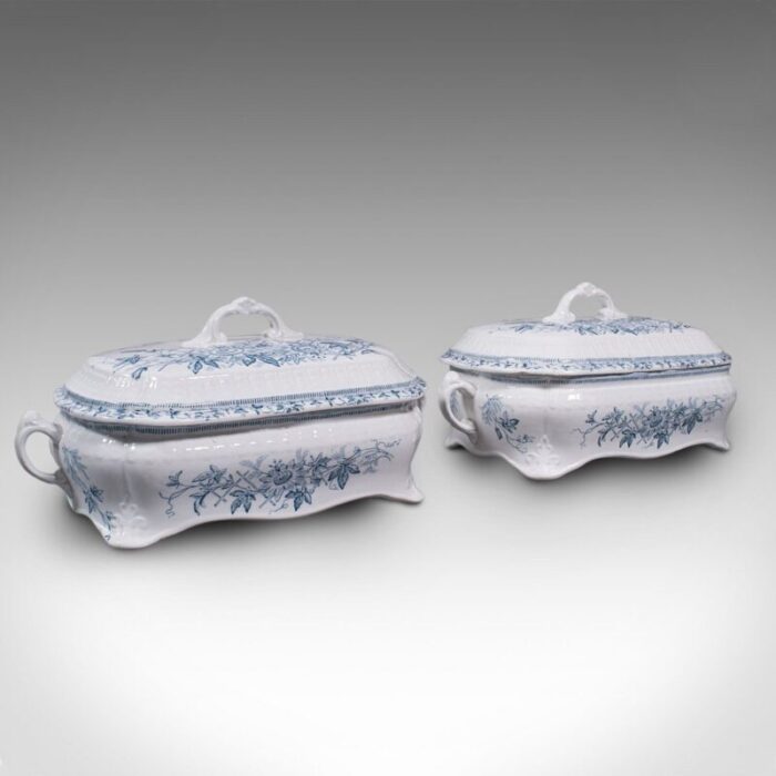 antique english victorian ceramic serving tureens with lids 1900 set of 2 2