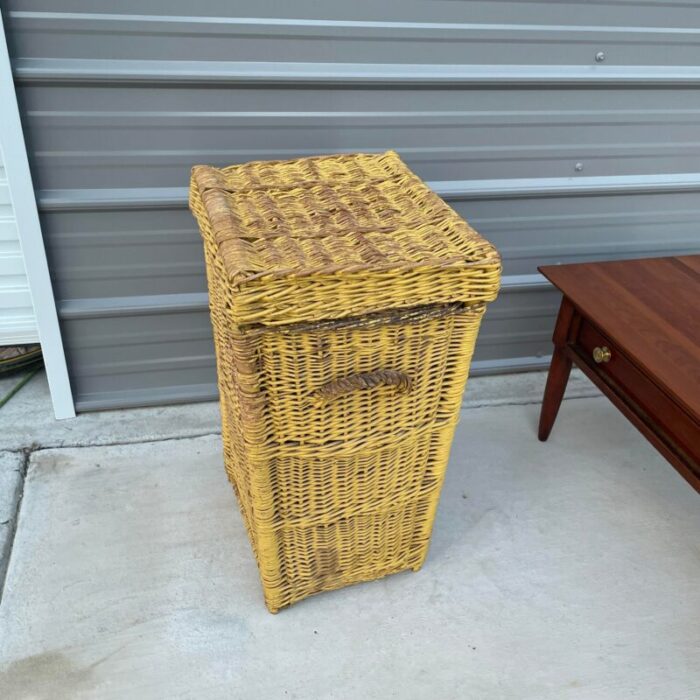 antique wicker hamper 4837