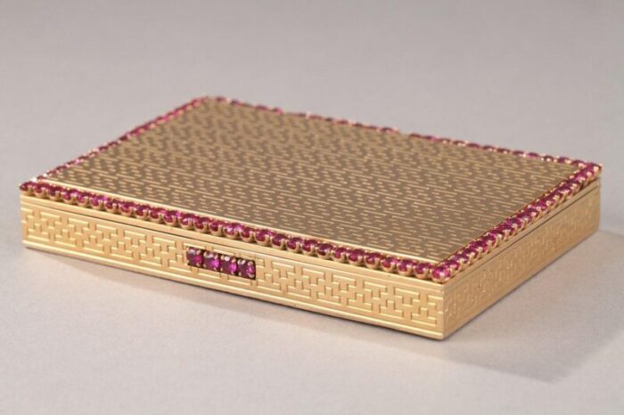 art deco gold and ruby compact 4