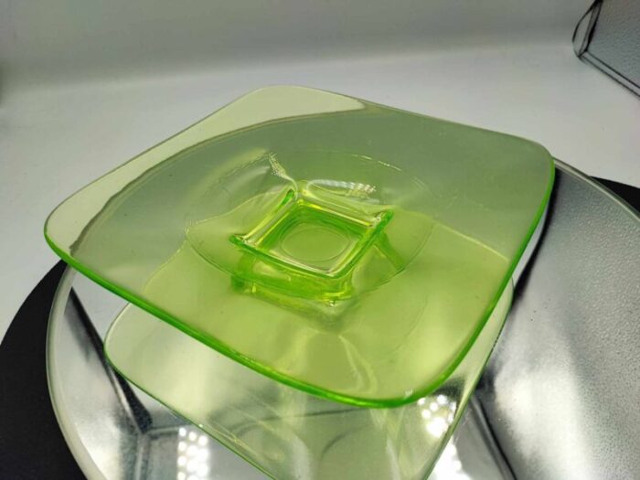 art deco uranium glass plate 4