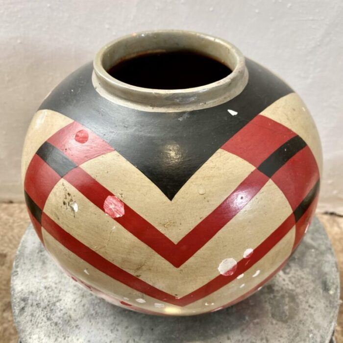 art deco vase 1