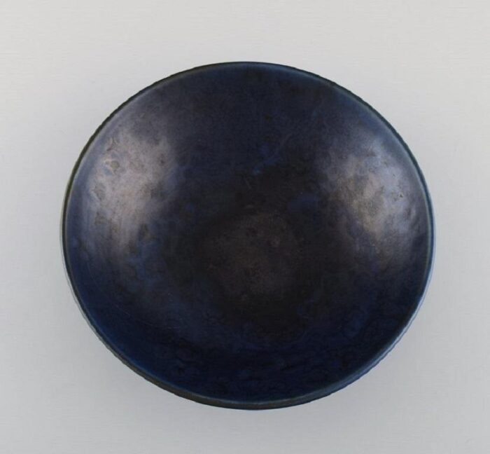 bowl in glazed stoneware by suzanne ramie for atelier madoura 3 scaled