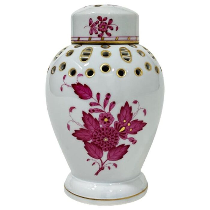 chinese bouquet potpourri lidded vase in porcelain 1920 1