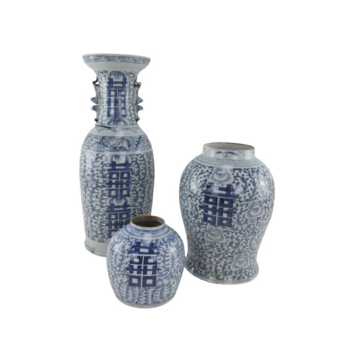 chinese mid qing blue and white porcelain ginger jar 7015