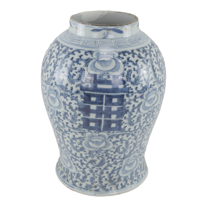 chinese mid qing blue and white porcelain ginger jar 8203