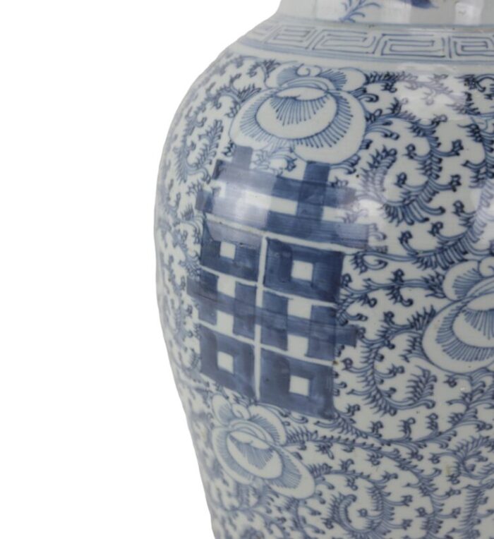 chinese mid qing blue and white porcelain ginger jar 9484