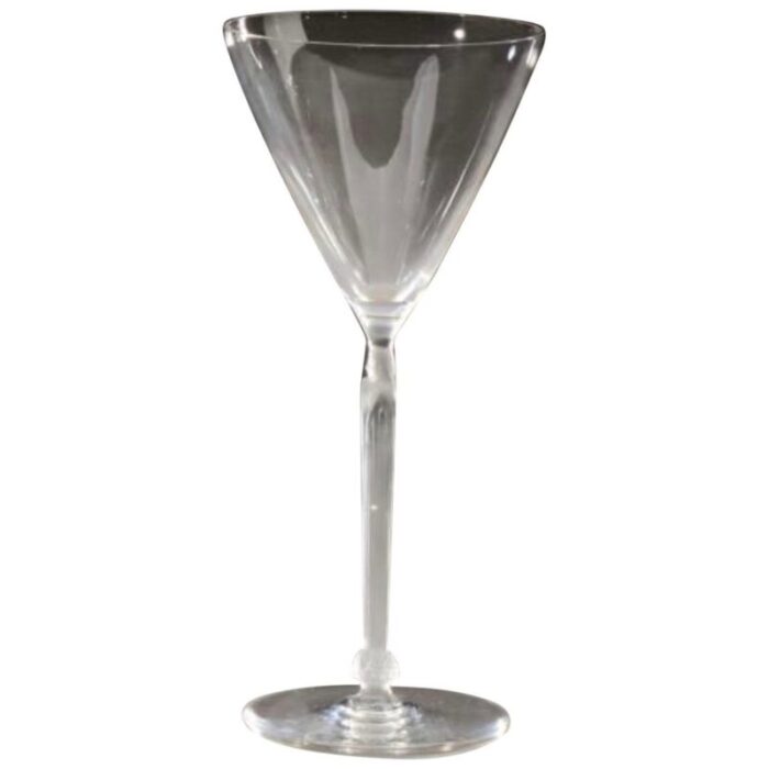 clos sainte odile glass by rene lalique 1