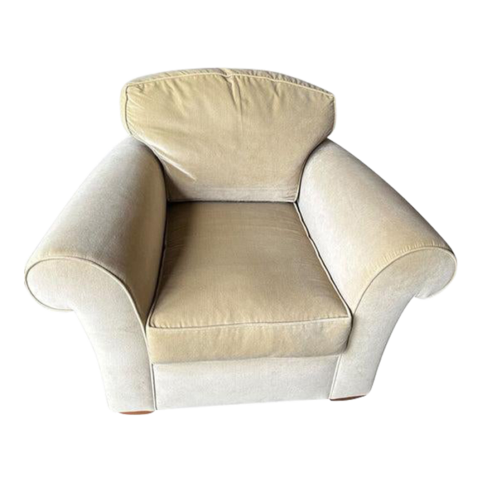 club chair in velvet and rolled arms 8534