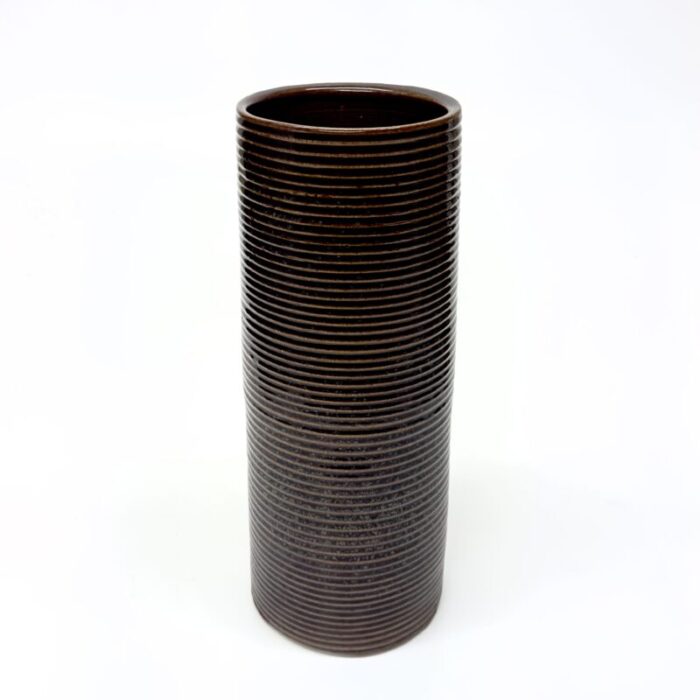 cylindrical artisanal pottery curation group of 5 3276