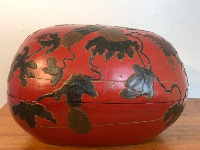 early 20th century huge japanese red lacquerware gourd motif box 7783