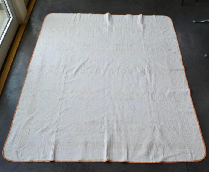 early 20th century quilt with hand stitched mattlasse detail 1234