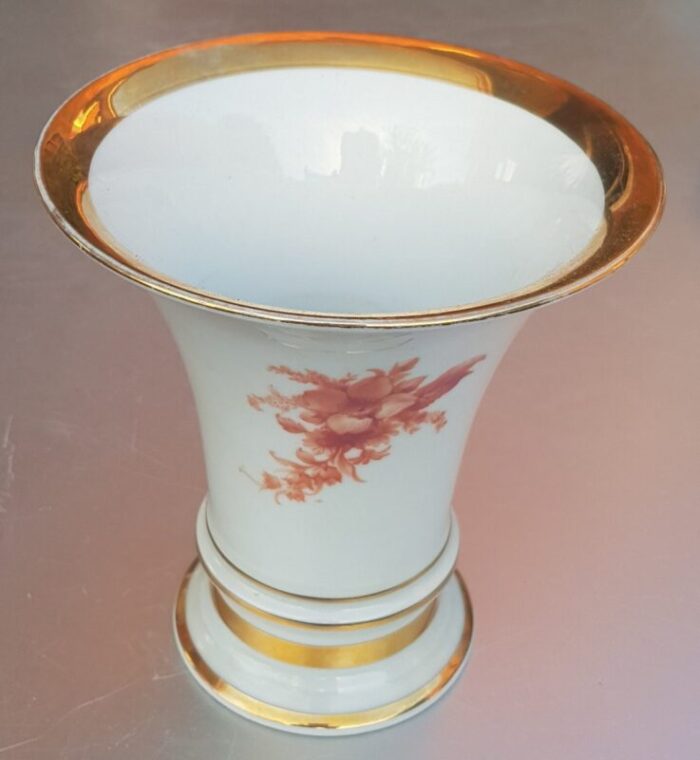 hand painted gilded porcelain funnel vase from fuerstenberg 2