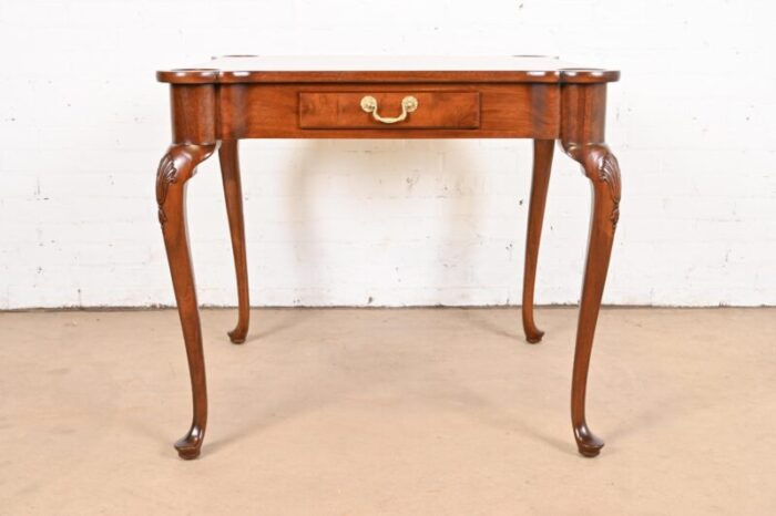 henredon queen anne carved mahogany breakfast table or game table newly refinished 1650