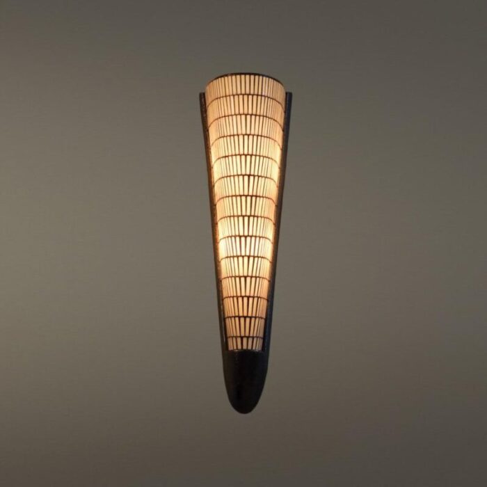 hilliard art glass wall sconce 9902