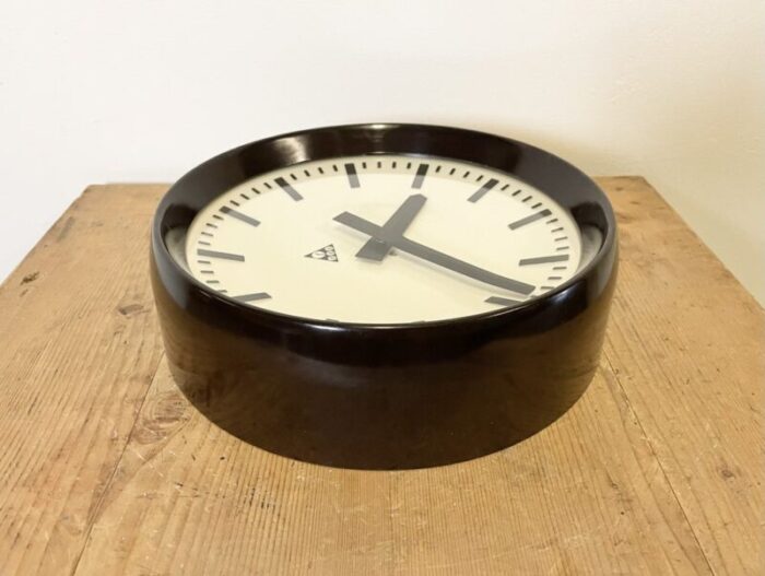 industrial bakelite factory wall clock from pragotron 1960s 4