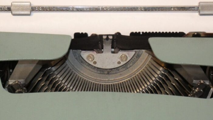 italian letter 32 typewriter by marcello nizzoli for olivetti 1963 6