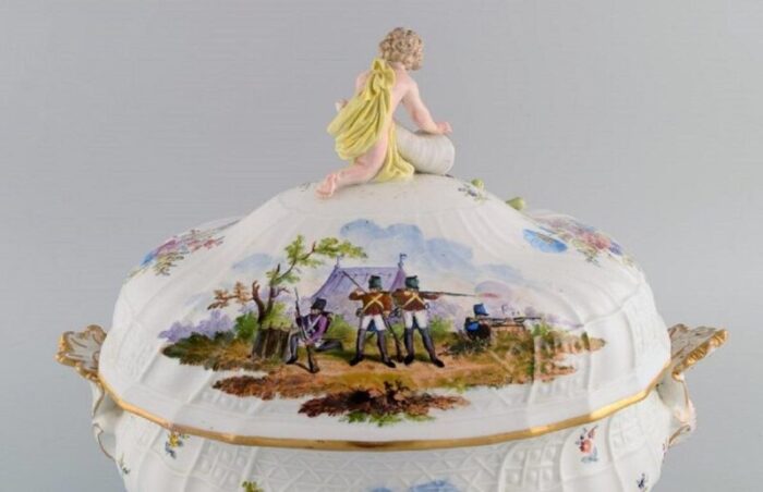 large antique lidded tureen in hand painted porcelain from meissen 7