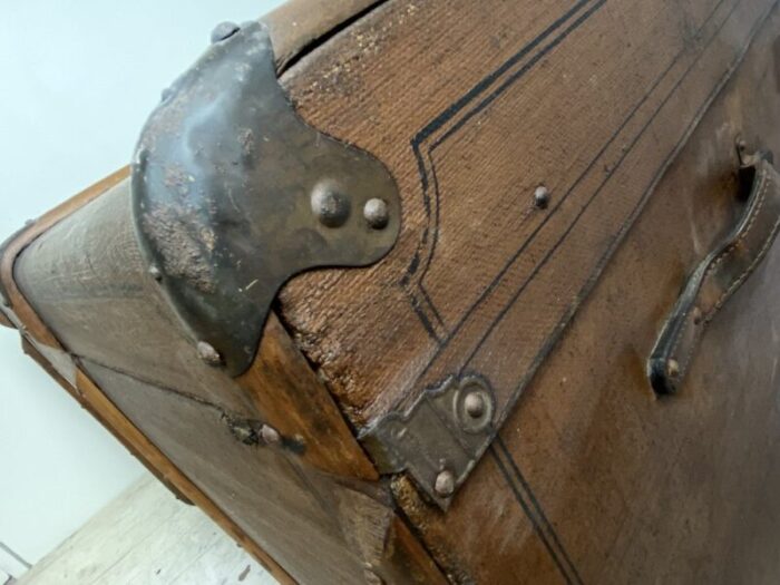 large old travel trunk chest coffee table 1900s 14