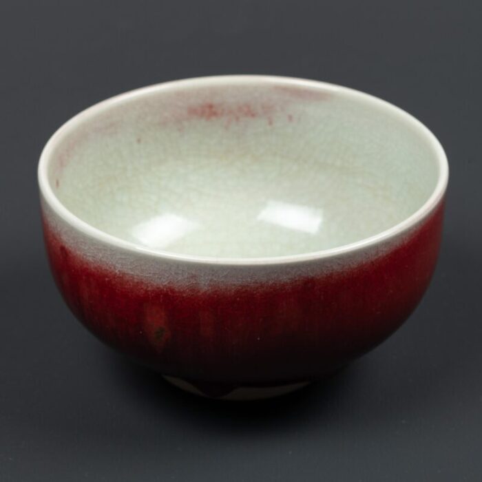 late 20th century korean porcelain cinnabar chawan 7654