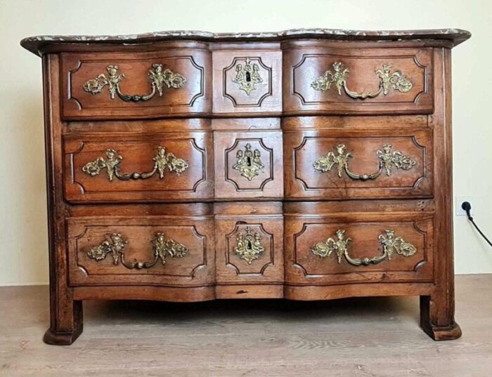 louis xiv arbalette chest of drawers in walnut 1700 3567