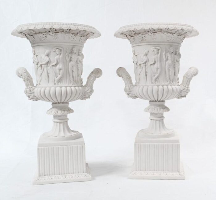 medici campana urns set of 2 1