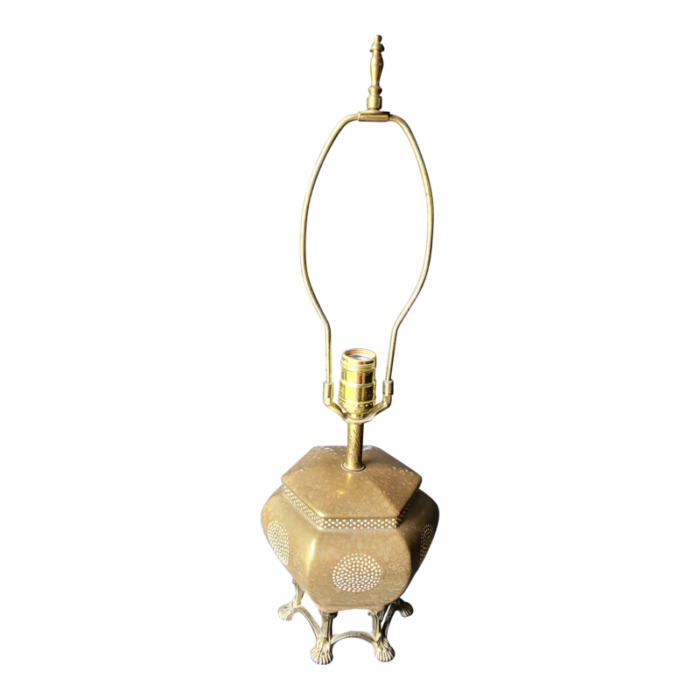 mid 20th century japanese moriage pagoda lamp with white spheres and brass clawfoot base 2825