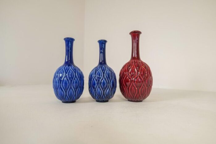 mid century blue and red peacock vases by sven erik skawonius for upsala ekeby 1950s set of 3 5