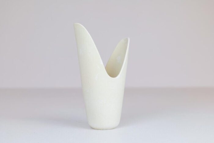 mid century white pike mouth vase by gunnar nylund for roerstrand sweden 2