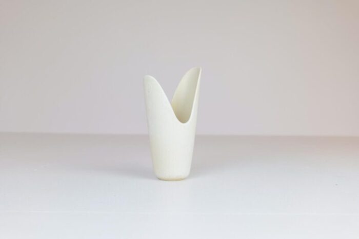 mid century white pike mouth vase by gunnar nylund for roerstrand sweden 7