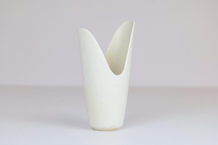 mid century white pike mouth vase by gunnar nylund for roerstrand sweden 8