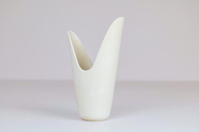 mid century white pike mouth vase by gunnar nylund for roerstrand sweden 9