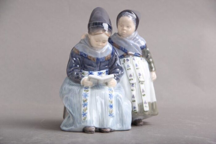 model 1395 amager maids from royal copenhagen 1