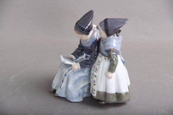 model 1395 amager maids from royal copenhagen 5