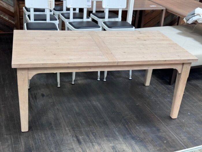 new international atelier volaia fix dining table 1400