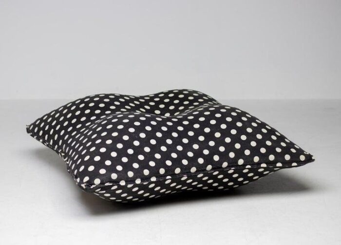 pillow with polka dot fabric from gufram 2