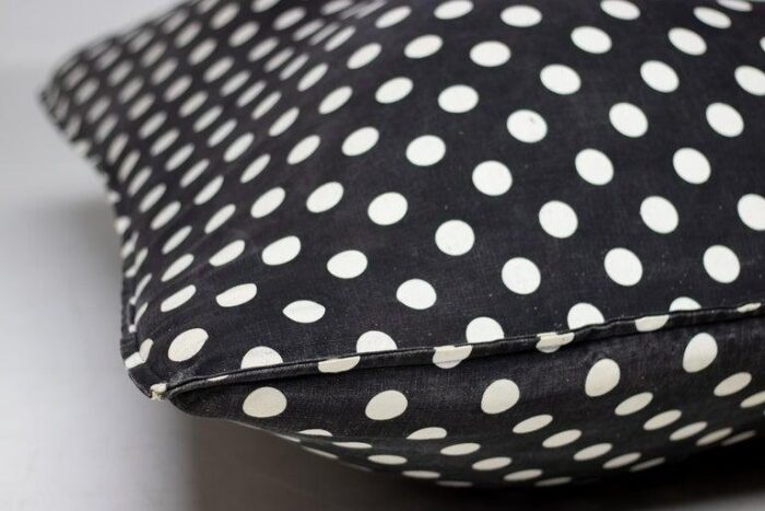 pillow with polka dot fabric from gufram 5