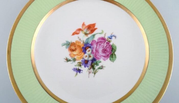 plate in hand painted porcelain with floral motif from royal copenhagen 3