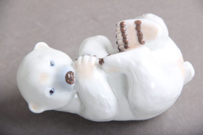 polar bear cub model 538 by merete aergaard for royal copenhagen 1