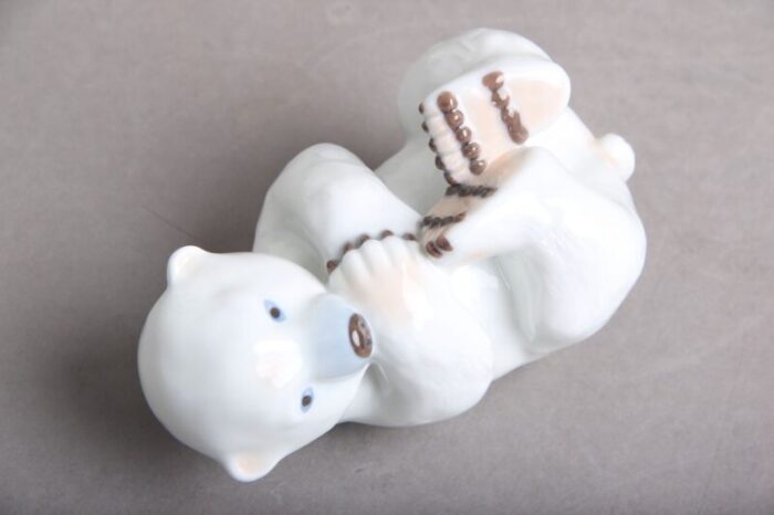 polar bear cub model 538 by merete aergaard for royal copenhagen 2