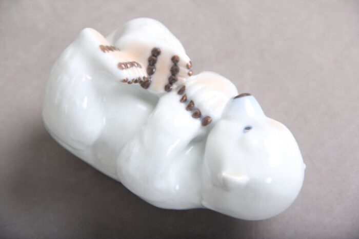 polar bear cub model 538 by merete aergaard for royal copenhagen 3