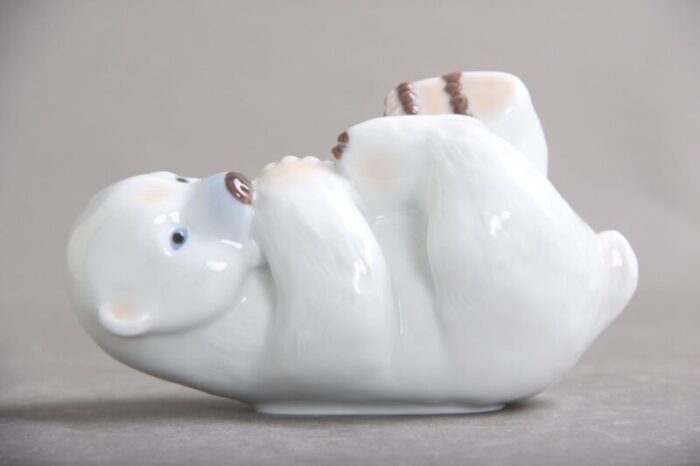 polar bear cub model 538 by merete aergaard for royal copenhagen 7