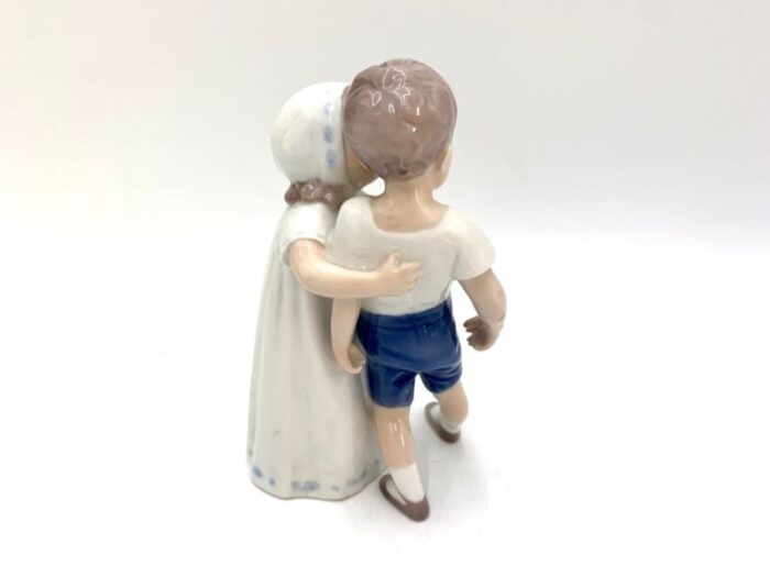 porcelain figurine of children from bing grondahl denmark 1970 80s 5