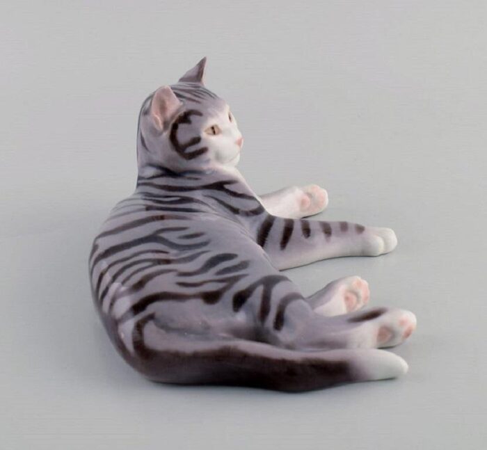 porcelain figurine of lying cat from bing grondahl 3 scaled