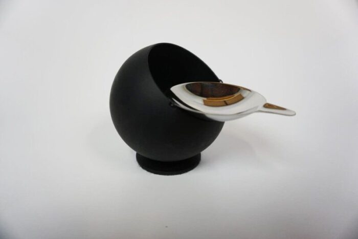 quist ball ashtray 5